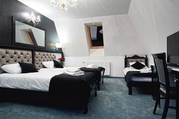 Фото номера Трехместный номер Делюкс Мини-отель Hotel Campari г. Góra Motyczna 3