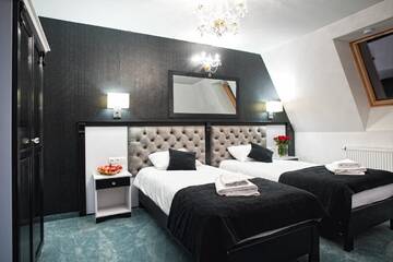 Фото номера Трехместный номер Делюкс Мини-отель Hotel Campari г. Góra Motyczna 5